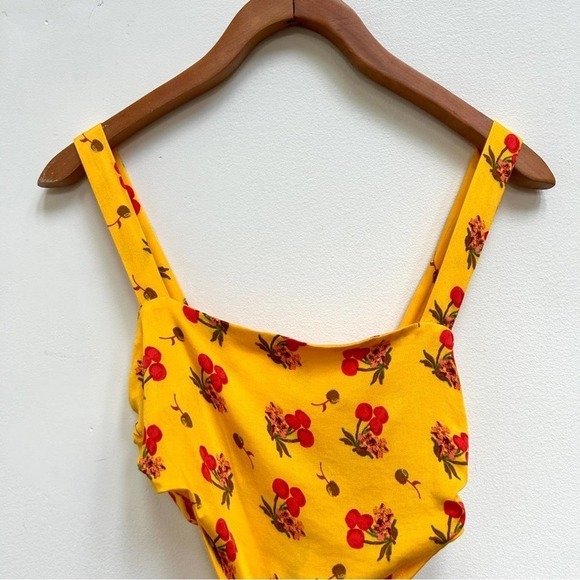 Urban Outfitters UO Jade Scarf Cami Yellow Cherry Print Tie Back Cropped Tank XS - Picture 8 of 14